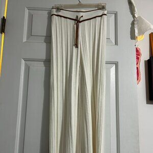 White sancia small thick pants